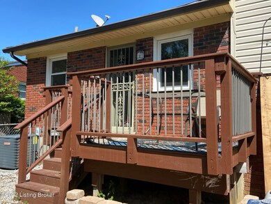 5506 Oakcreek Ln, Louisville, KY 40291 - photo 5