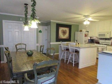 2400 Hickory Forest Dr, Asheboro, NC 27203 - photo 6