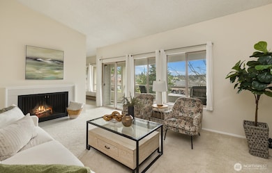 23405 Lakeview Dr unit H306, Mountlake Terrace, WA 98043 - photo 2