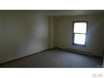 215 1st St unit 3, Slatington, PA 18080 - photo 5