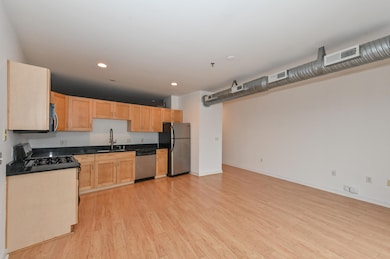 Union Point unit 408, Milwaukee, WI 53212 - photo 7
