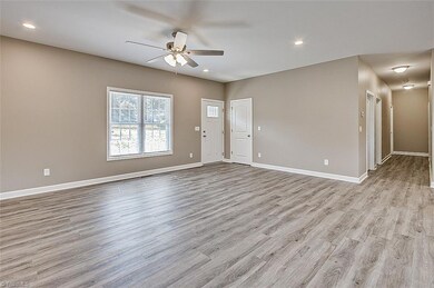 1400 Grantville Ln, Asheboro, NC 27205 - photo 2