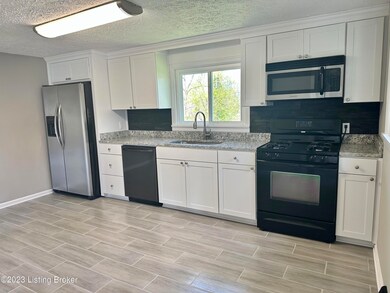 7766 Highway 44 E, Mount Washington, KY 40047 - photo 3