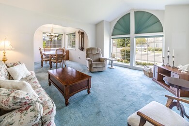 1819 W Harbeck Rd, Grants Pass, OR 97527 - photo 5