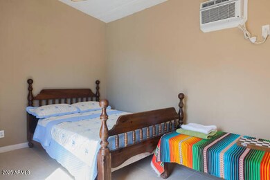 328 Bed 1