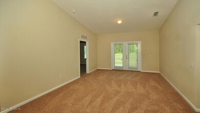 106Ventura_Living