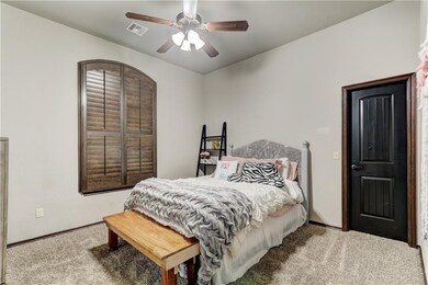 19716 Meadow Bend Ave, Edmond, OK 73012 - photo 5