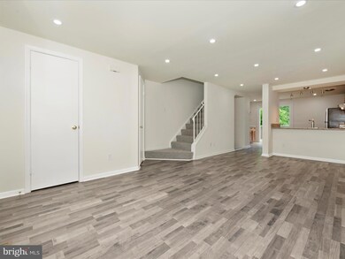 19 Strath Haven Ct, Montgomery Village, MD 20886 - photo 6