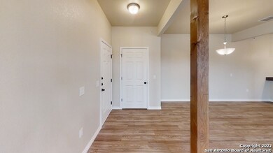 1070 E Cedar St unit 3, Seguin, TX 78155 - photo 3