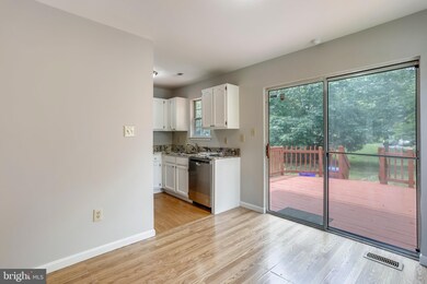 2628 Deer Ridge Dr, Silver Spring, MD 20904 - photo 5