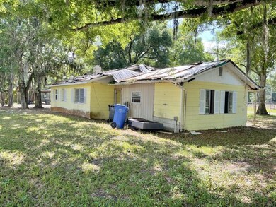 7620 New York Dr, Tampa, FL 33619 - photo 2