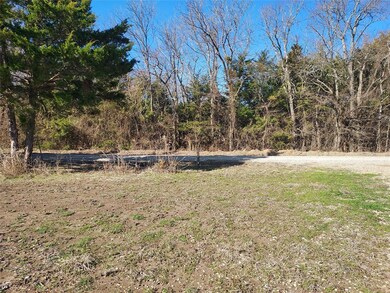 1217 County Road 4215, Bonham, TX 75418 - photo 2