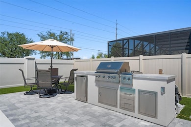 Outdoor Kitchen