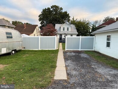 1319 Harding Ave, Hershey, PA 17033 - photo 5