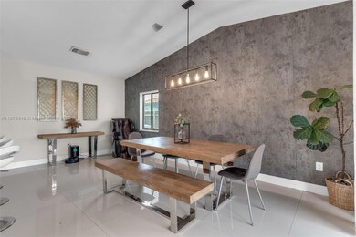 20025 NW 65th Ct, Hialeah, FL 33015 - photo 4