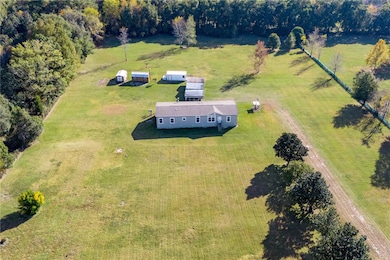 129 Perry Rd unit 1, Hawthorne, FL 32640 - photo 4