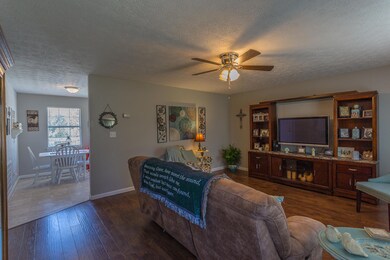 1405 W Crane-9