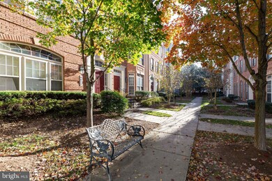 5601 Harrington Falls Ln unit 5601-T, Alexandria, VA 22312 - photo 2