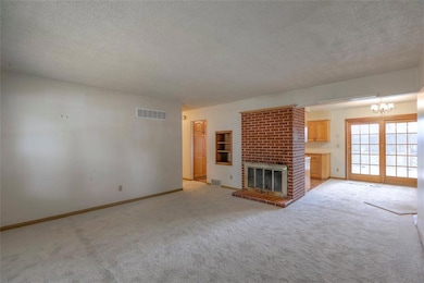 12122 W 92nd St, Lenexa, KS 66215 - photo 4