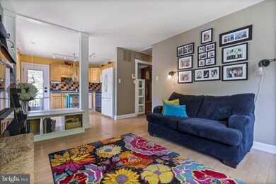 933 Kinhart Ct, Severna Park, MD 21146 - photo 3