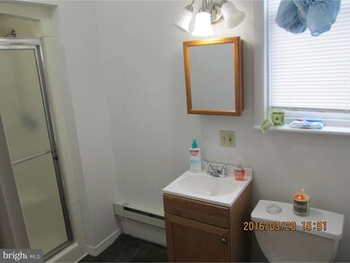 814 Thorn St, Reading, PA 19601 - photo 6