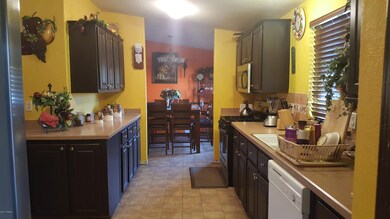 2891 E Cottonwood Club Ln, Tucson, AZ 85706 - photo 4