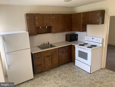 2152 Farmington Ave unit 7, Boyertown, PA 19512 - photo 4