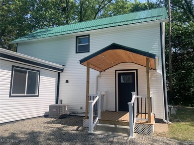 238 High St SW unit 3A, Carrollton, OH 44615 - photo 3