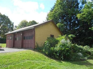 26 Williston Ave, Easthampton, MA 01027 - photo 2