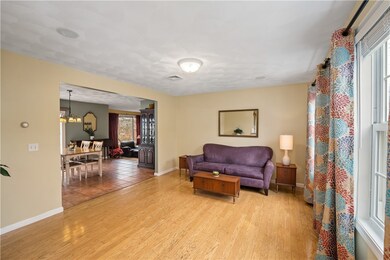 76 Sachem Rd, Narragansett, RI 02882 - photo 4