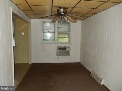 210 Golf Rd, Darby, PA 19023 - photo 7