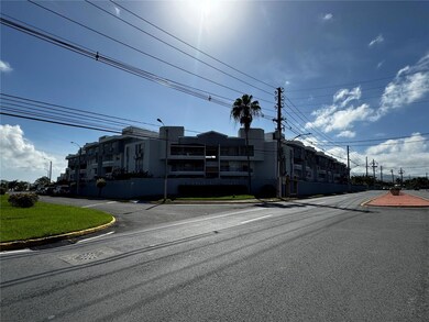 COND. Chalets de San Fernando unit 1901, Carolina, PR 00985 - photo 3