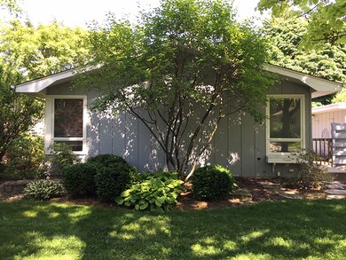 930 Emerald Dr unit 9, Naperville, IL 60540 - photo 3