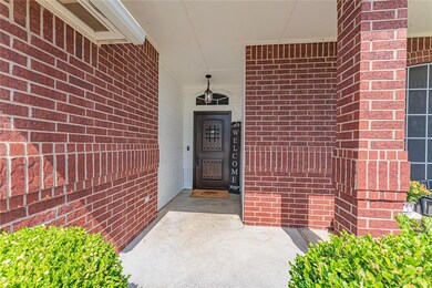 904 Elm Creek Dr, Moore, OK 73160 - photo 5