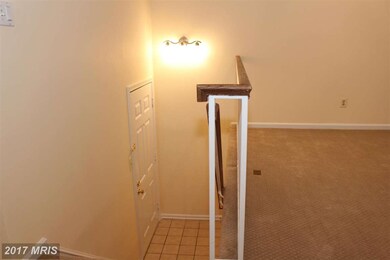12894 Grays Pointe Rd unit C, Fairfax, VA 22033 - photo 2