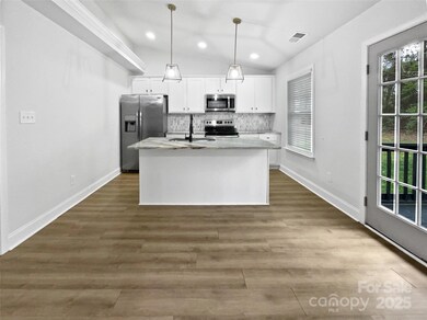 1638 Pineburr Ln, Rock Hill, SC 29730 - photo 6