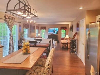 2206 Acorn Ct, Slatington, PA 18080 - photo 7