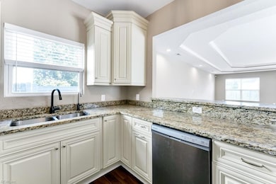 304 N 4th St, Suffolk, VA 23434 - photo 7