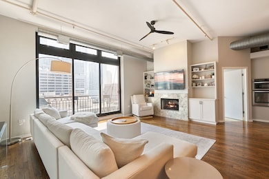 The Sexton unit 9D, Chicago, IL 60654 - photo 3