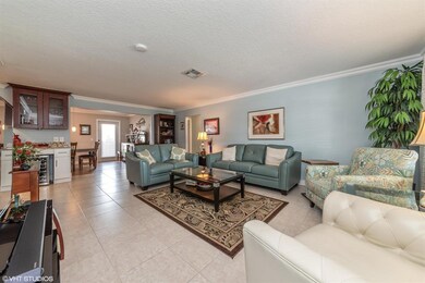 02_1595SW13thTer_10002_LivingRoom_HiRes