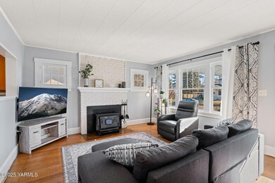 3009 W Chestnut Ave-6 copy