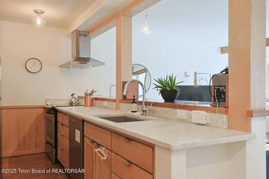 3730 N Lake Creek Dr unit 25-1-2, Wilson, WY 83014 - photo 7