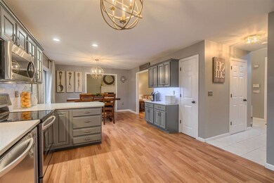 8 Stonehedge Rd, Windham, NH 03087 - photo 4