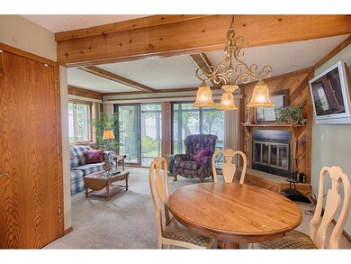 Dining/Living room area