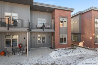 521 W 17th St, Cheyenne, WY 82001 - photo 2
