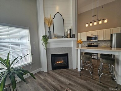 42627 Park Cresent Dr unit 36, Sterling Heights, MI 48313 - photo 7