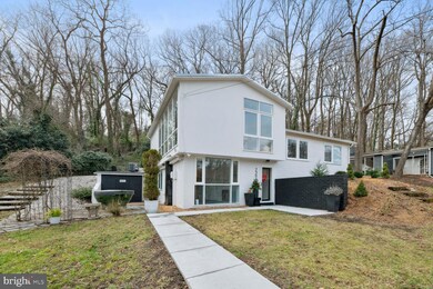 7304 Rippon Rd, Alexandria, VA 22307 - photo 2