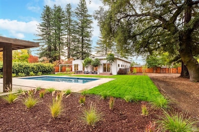.7 Acre property just 6 blocks from the Healdsburg Plaza