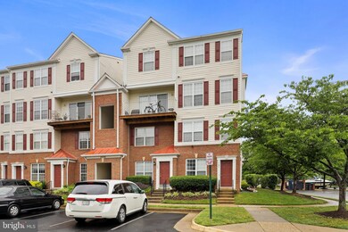 2499 Angeline Dr unit 302, Herndon, VA 20171 - photo 3