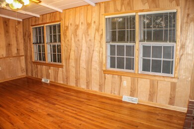 Family Room (2)